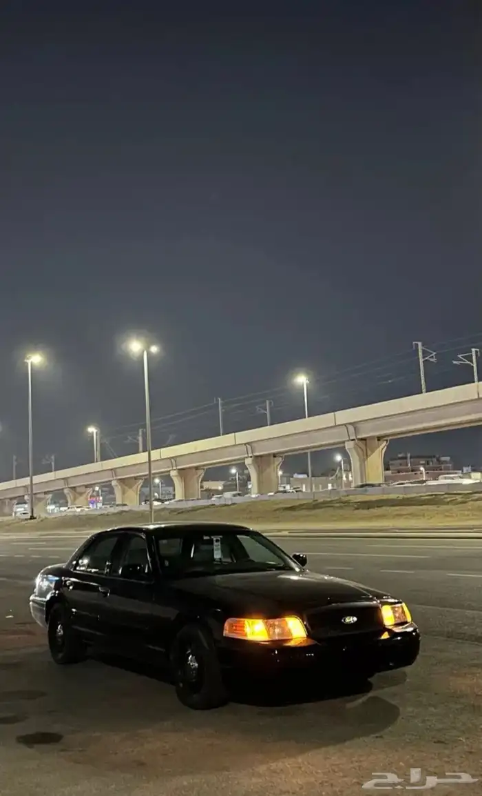 فورد فيكتوريا 2011 5