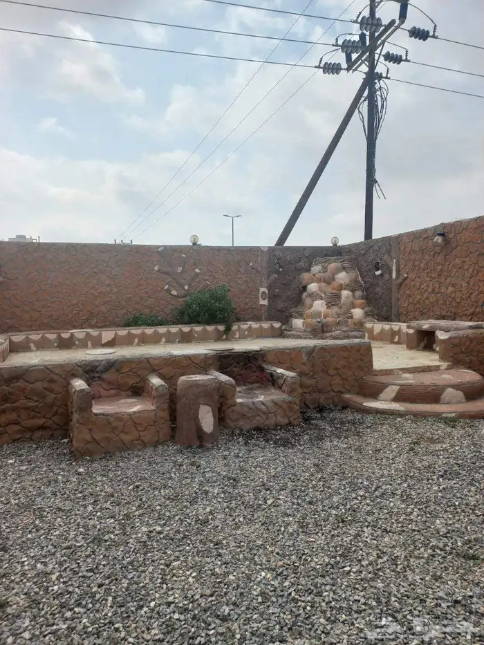 بيت شعبي للايجار الدرب الكدره الإيجار دفعه او دفعتين فقط 23