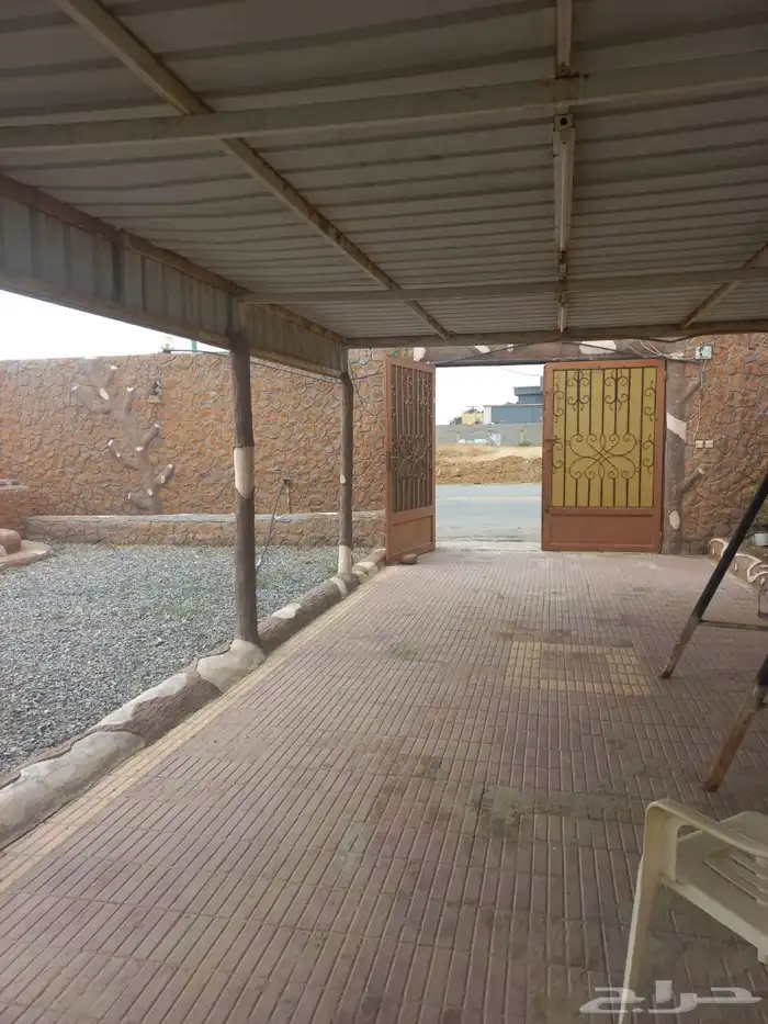 بيت شعبي للايجار الدرب الكدره الإيجار دفعه او دفعتين فقط 21