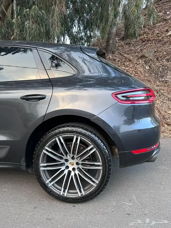 بورش ماكان 2017 1