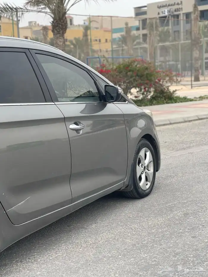 كيا كارينر 2016 1600 Cc 10