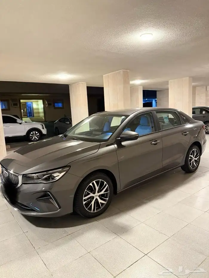 جيلي ام جراند 2023 3