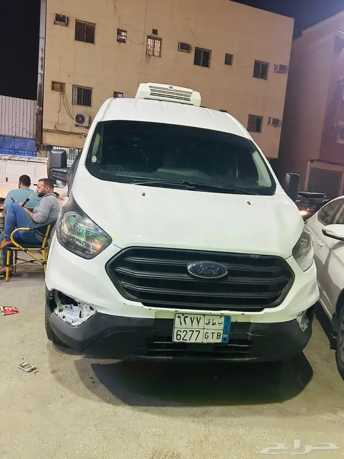 فورد باص بضاعه 2023 للايجار ثلاجه تبريد 1