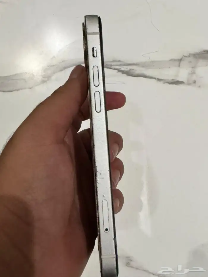 ايفون 12 ابيض 4