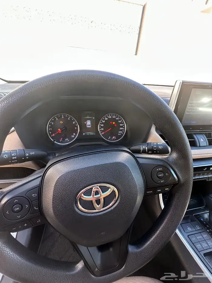 راف فور 2023 دبل مكينه 2000 وموفر بنزين شبه جديد مشمي 29000 5