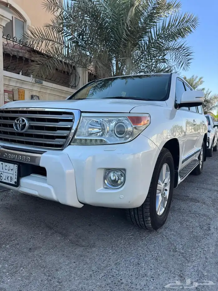 لاندكروزر نظيف جدا 0