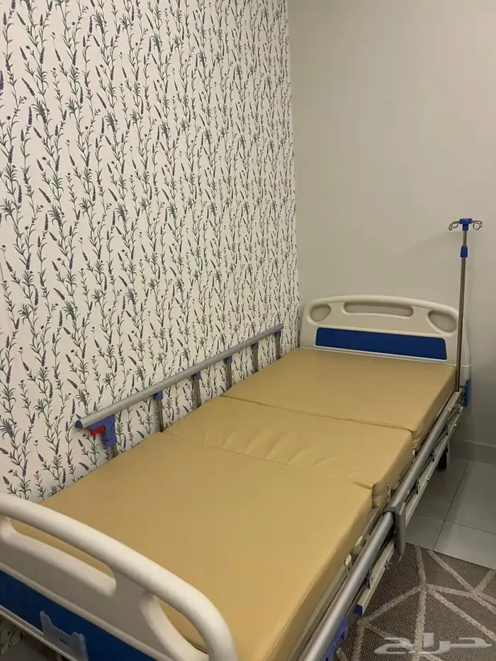 سرير طبي كهربائي 1