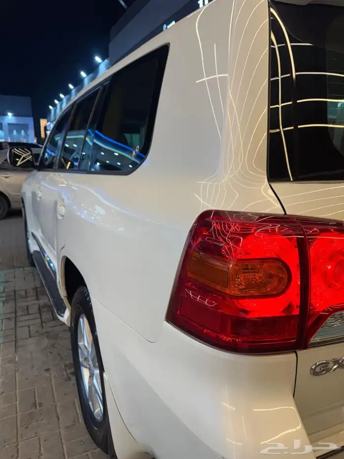 لاندكروزر نظيف جدا 25