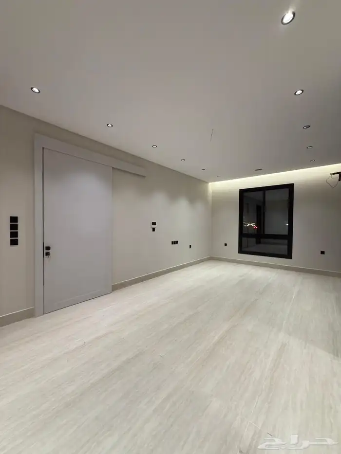 عمارة للبيع دورين وسطح 8