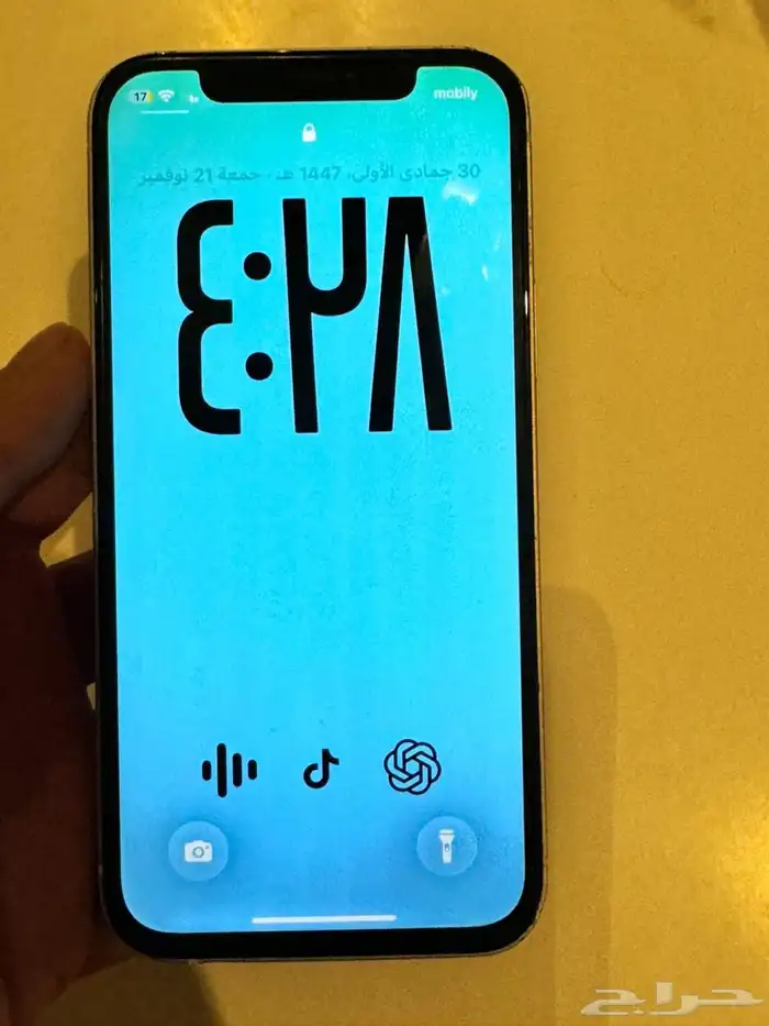 ايفون 12 ابيض 0