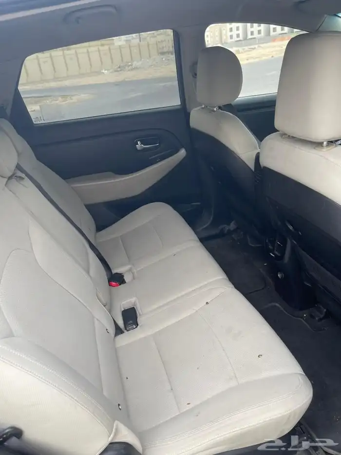 كيا كارينر 2016 1600 Cc 23