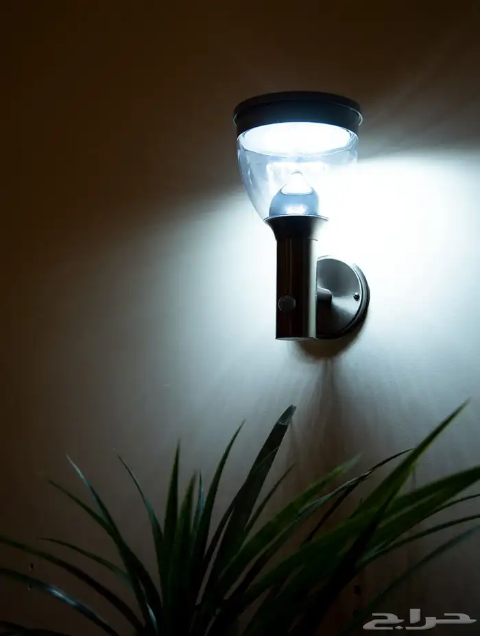 انارة جداريه بطاقه الشمسية 0
