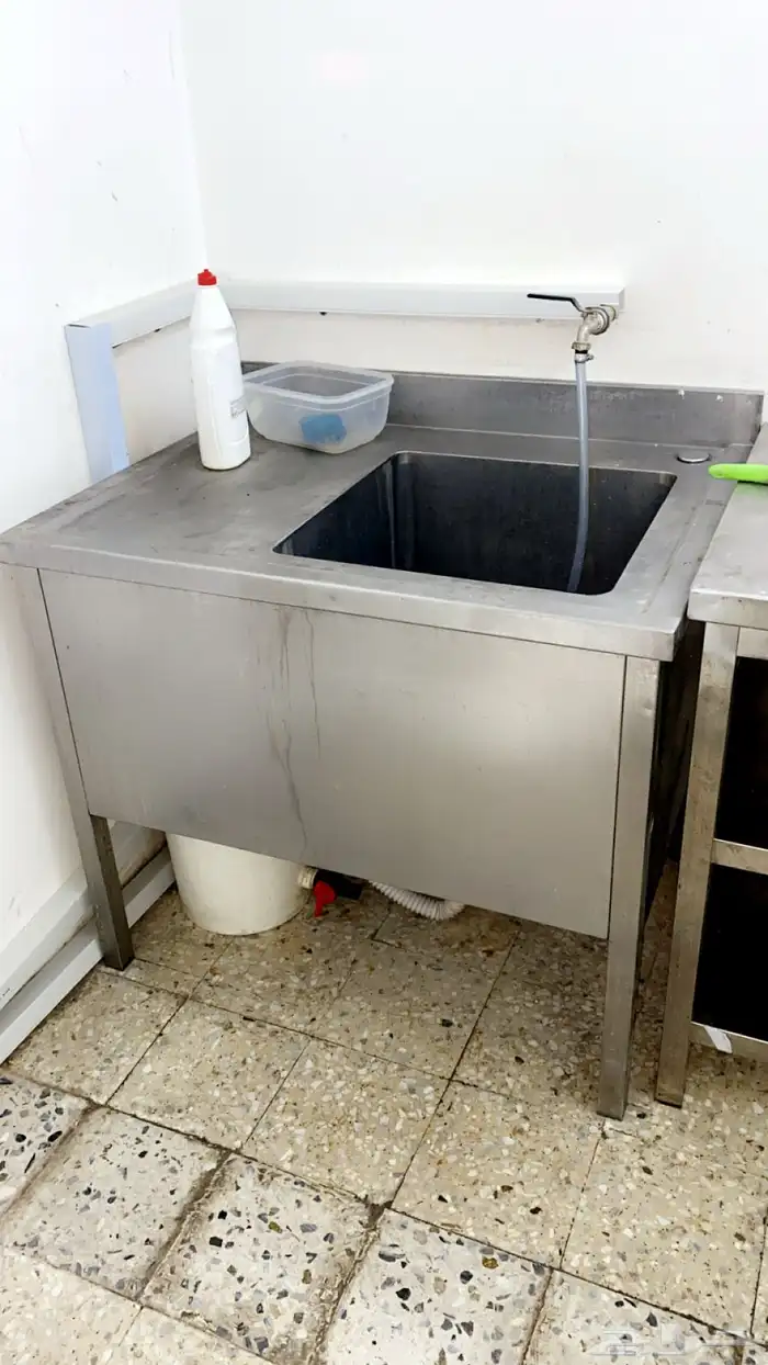 معدات مطعم 2