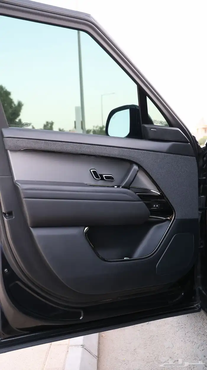 اقل سعر بالسوق رنج روفر سبورت 2023 10