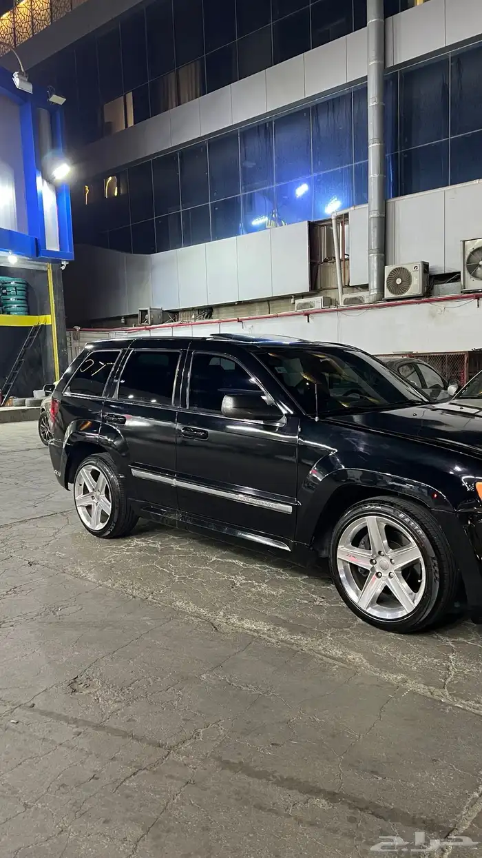 جيب شروكي 2007 srt8 16