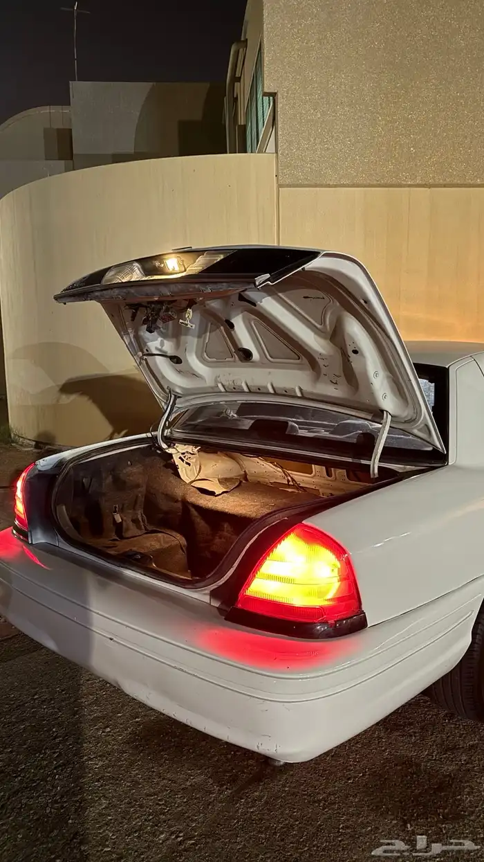 فورد بوليسي 5