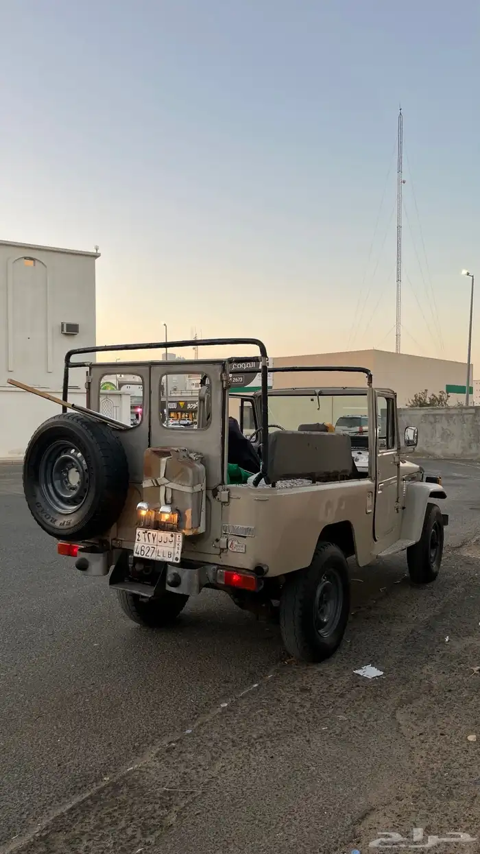 جيب شراع ابو شنب موديل 1976 2