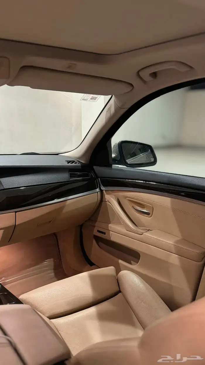للبيع بي ام دبليو 550i الفئة الخامسة 19
