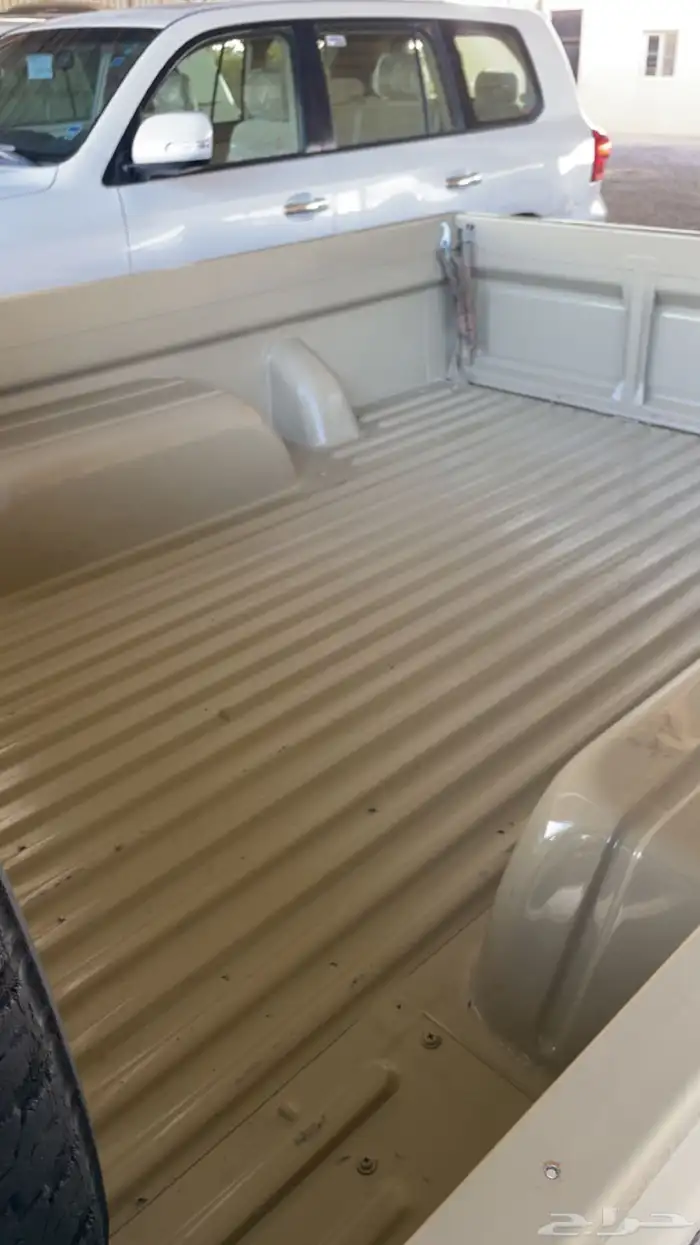 للبيع شاص 2013 بريمي مخزن 5