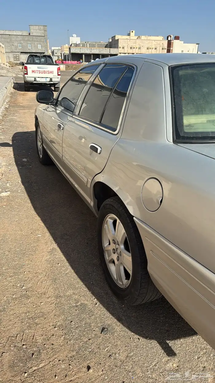 فورد فكتوريا 2010 نظيييف 0