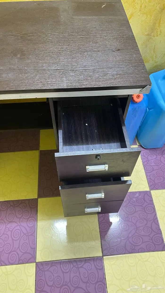 طاولة مكتبية مع كرسيين 5