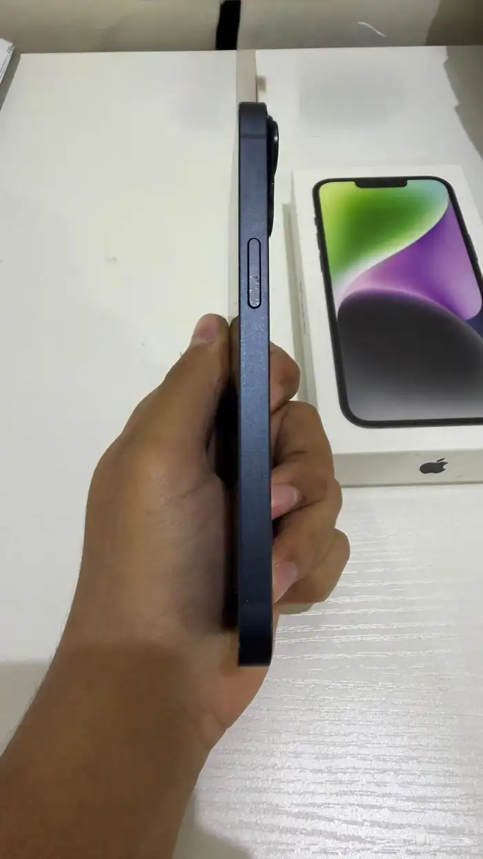 ايفون 14 العادي 3
