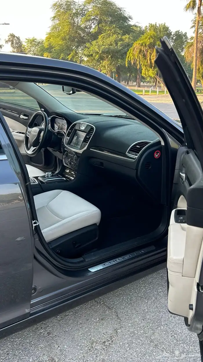 كرايسلر C300 14