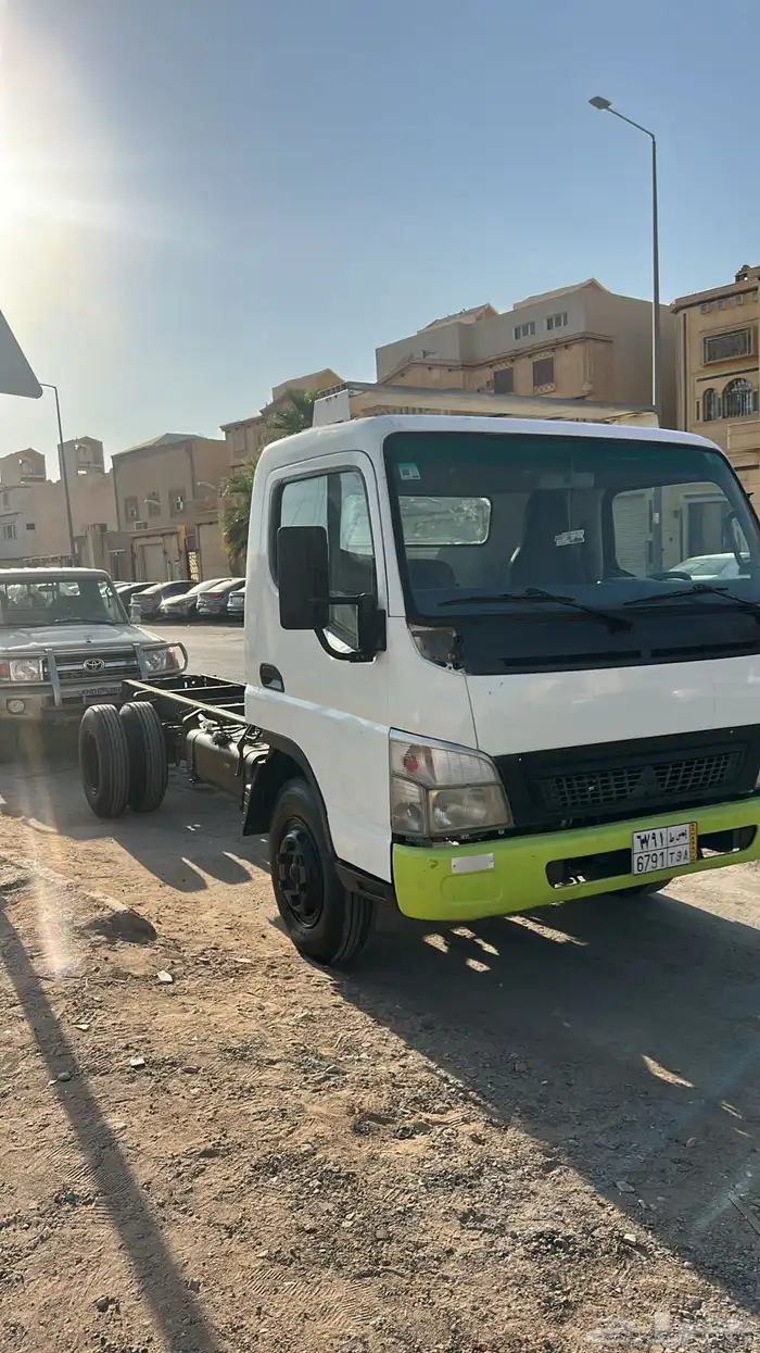 ميتسوبيشي2011 0