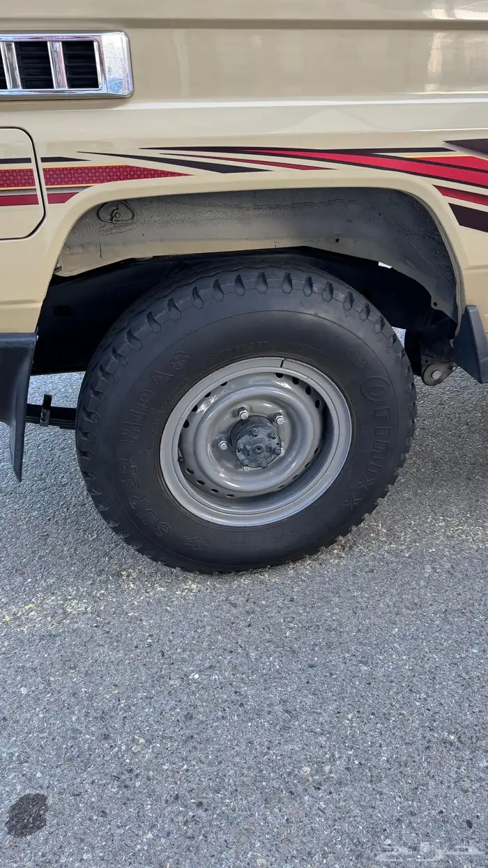 للبيع جيب ربع بلد 18