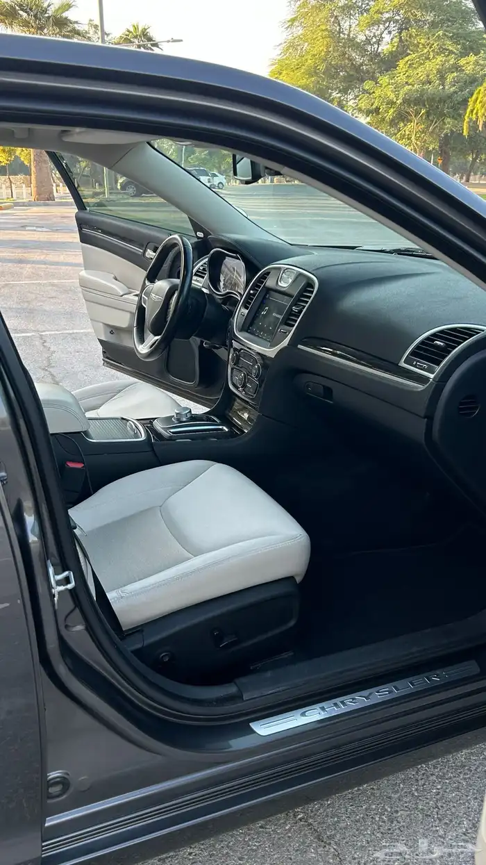 كرايسلر C300 15