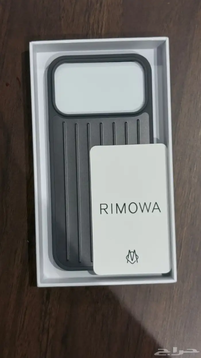 للبيع كفر جوال ماركة ريموا للأيفون 8