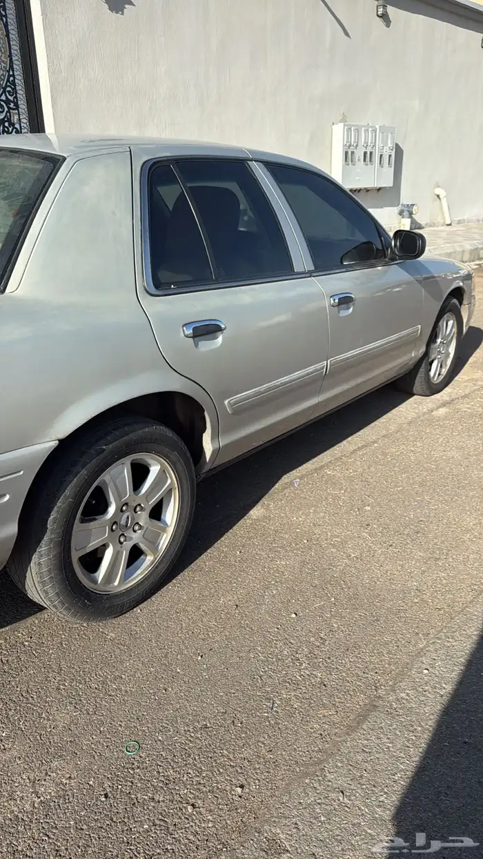 فورد فكتوريا 2010 نظيييف 1