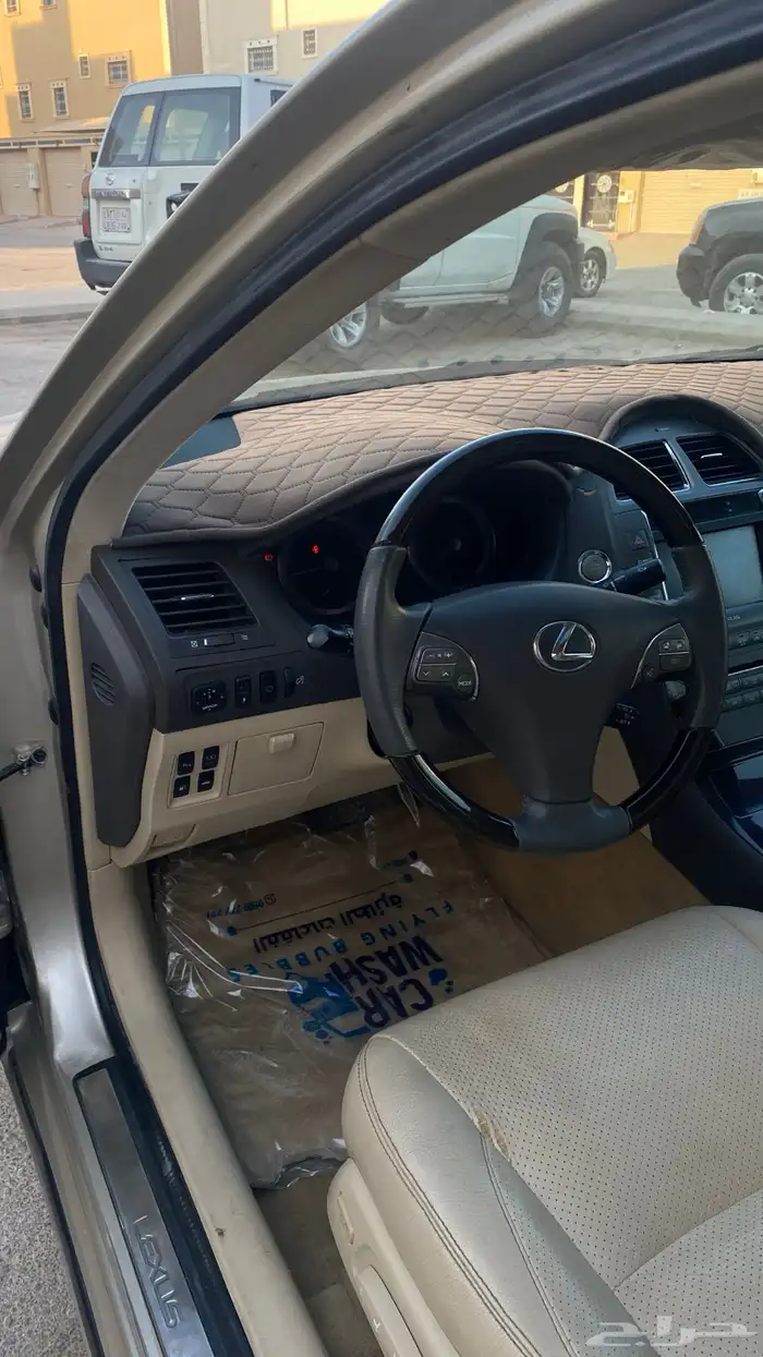 لكزس 2011 10