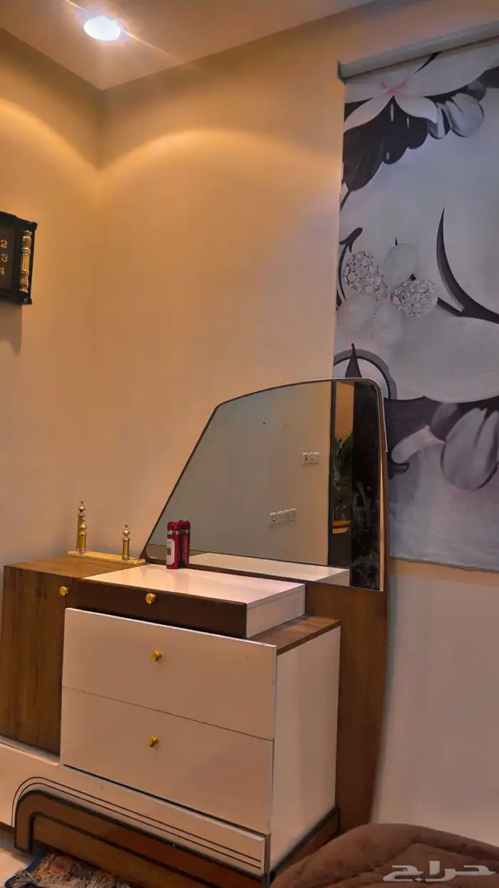 براده مويه للبيع يوجد غرفه نوم للبيع مكتمله مع الفرش 4