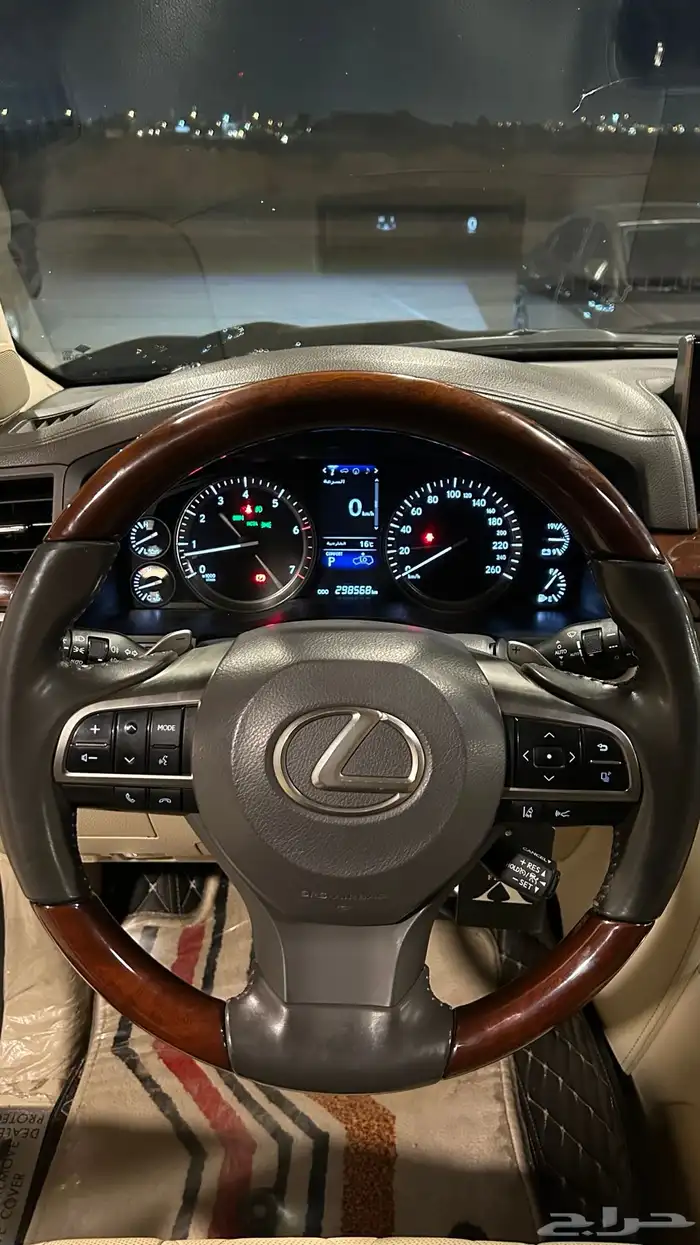 جيب لكزس 2021 بلاك اديشن بريمي 7