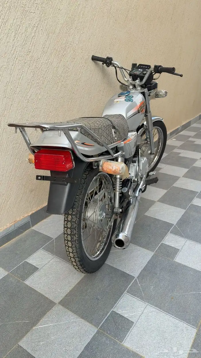 دباب سوزوكي الأصلي 1