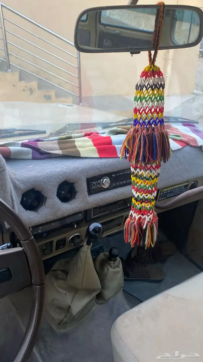 لاندكروزر موديل 83 13