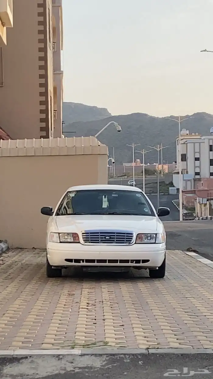 فورد فكتوريا 2004 امريكي 7