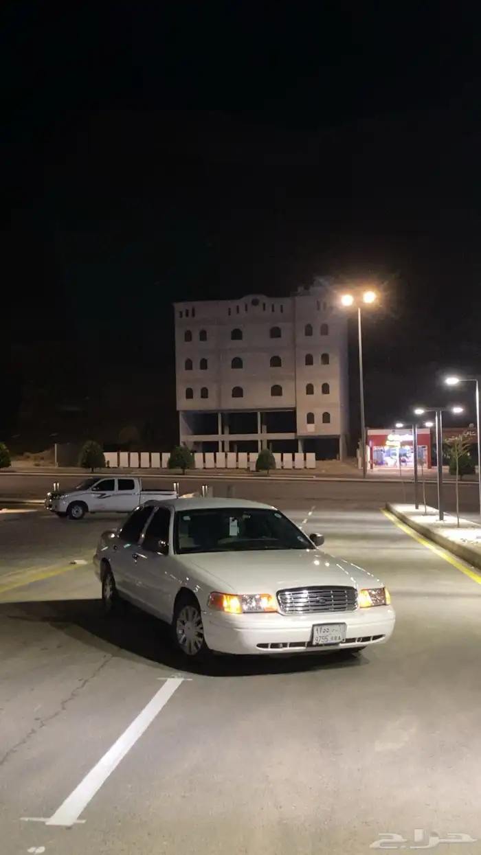 فورد فكتوريا 2004 امريكي 4