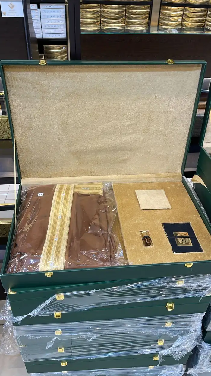 بشت وبر شتوي هدايا زواج ترقية تقاعد تكريم منزل جديد 27