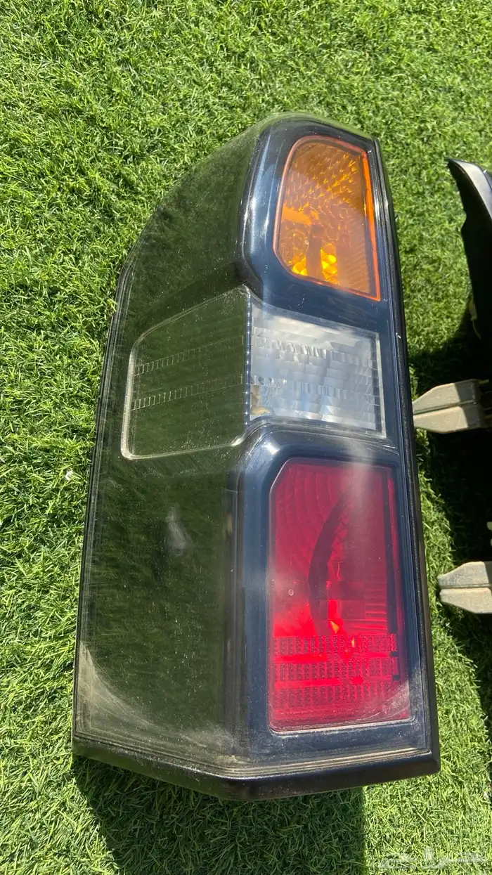 للبيع قطع نيسان باترول فتك متنوعة 21