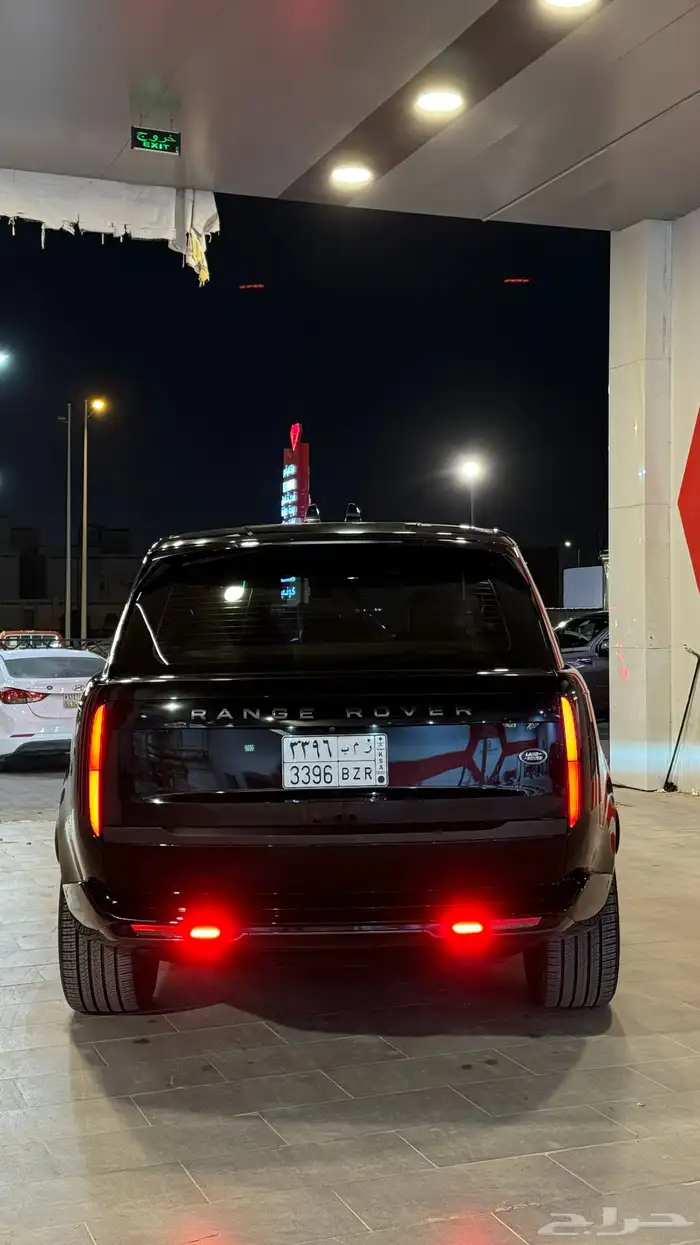 رنج روفر اوتو بيقرافي V8 2023 فل كامل 2