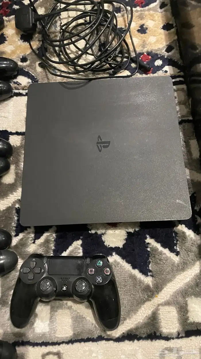 السلام عليكم للبيع سوني 4 1