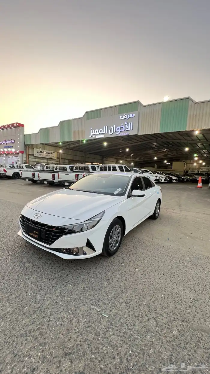 النترا 2021 نص فل 1.6 بنزين 2