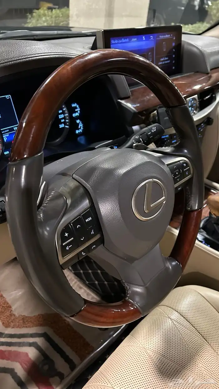 جيب لكزس 2021 بلاك اديشن بريمي 10