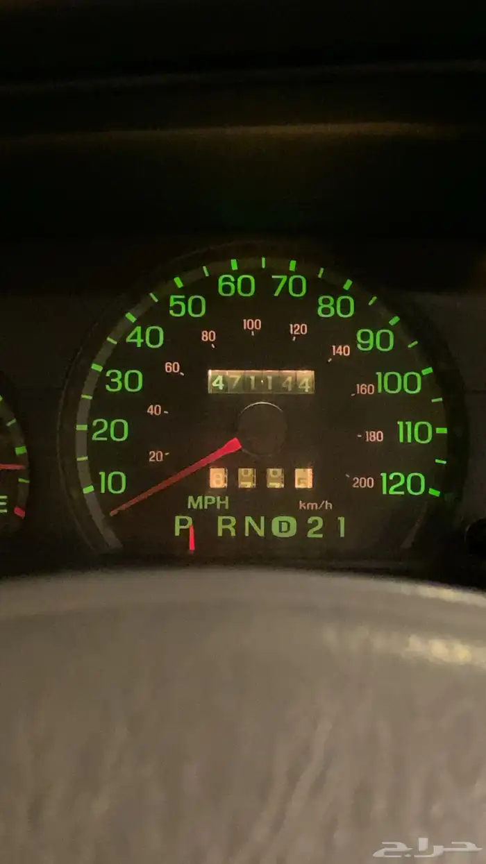 فورد فكتوريا 2004 امريكي 17