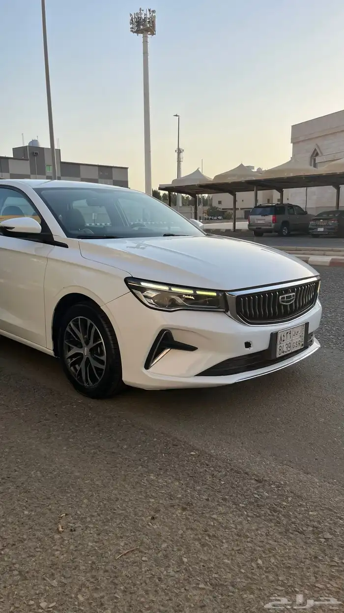 جيلي امجراند 2023 نظيفة 12