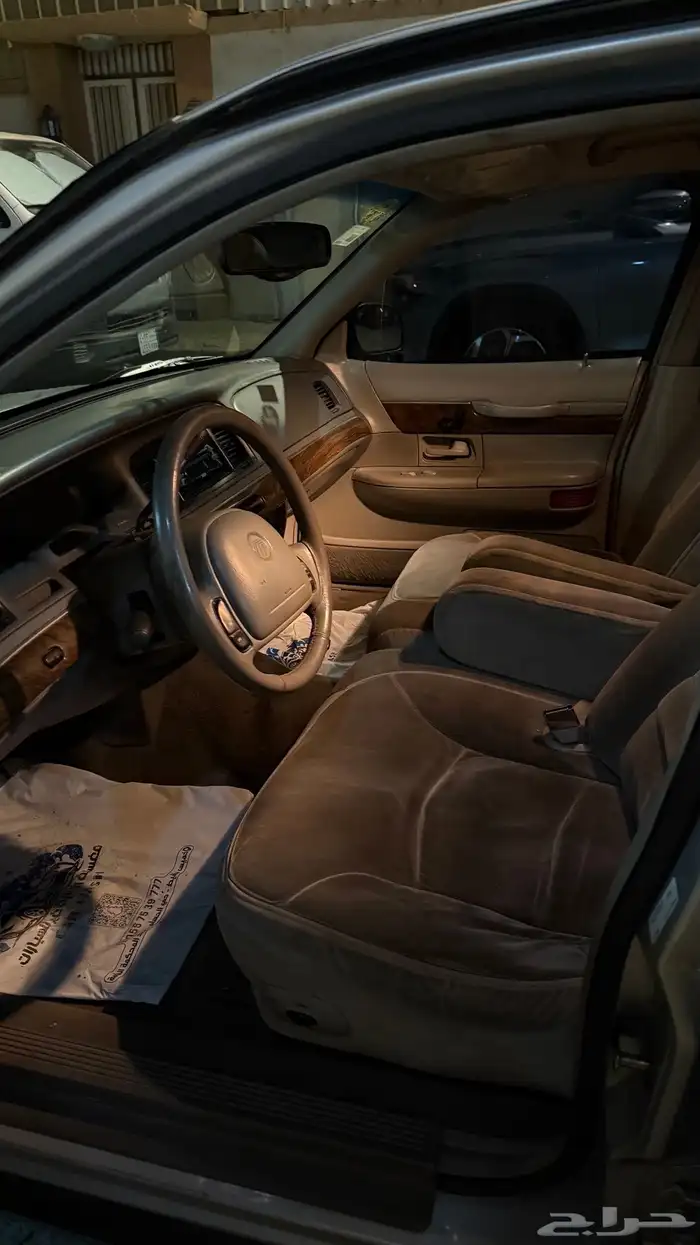 فورد جراند ماركيز 2