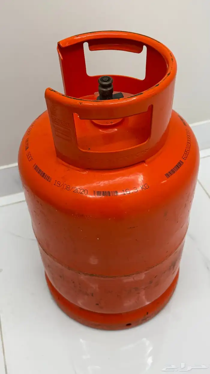 ثلاجه و اسطوانه للبيع 1