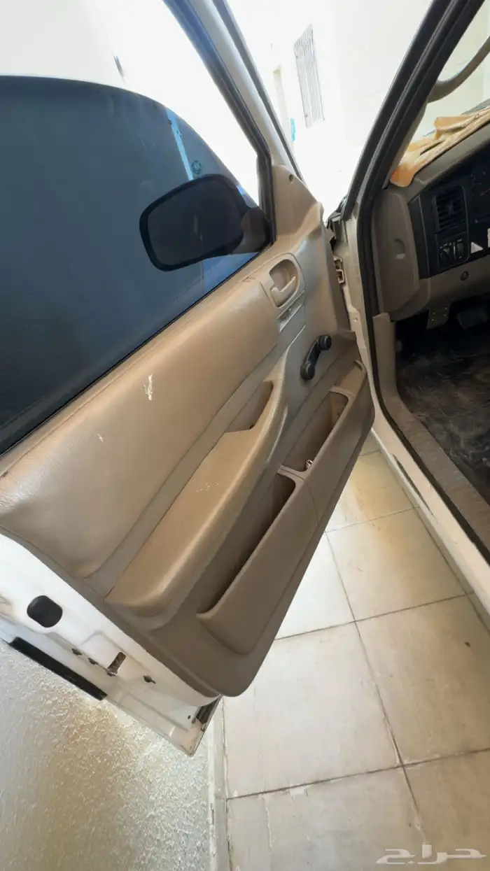 للبيع وانيت دوج داكوتا 2004 4